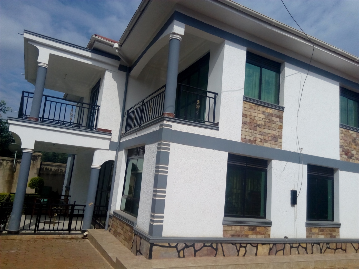 Duplex for sale in Kitende Wakiso