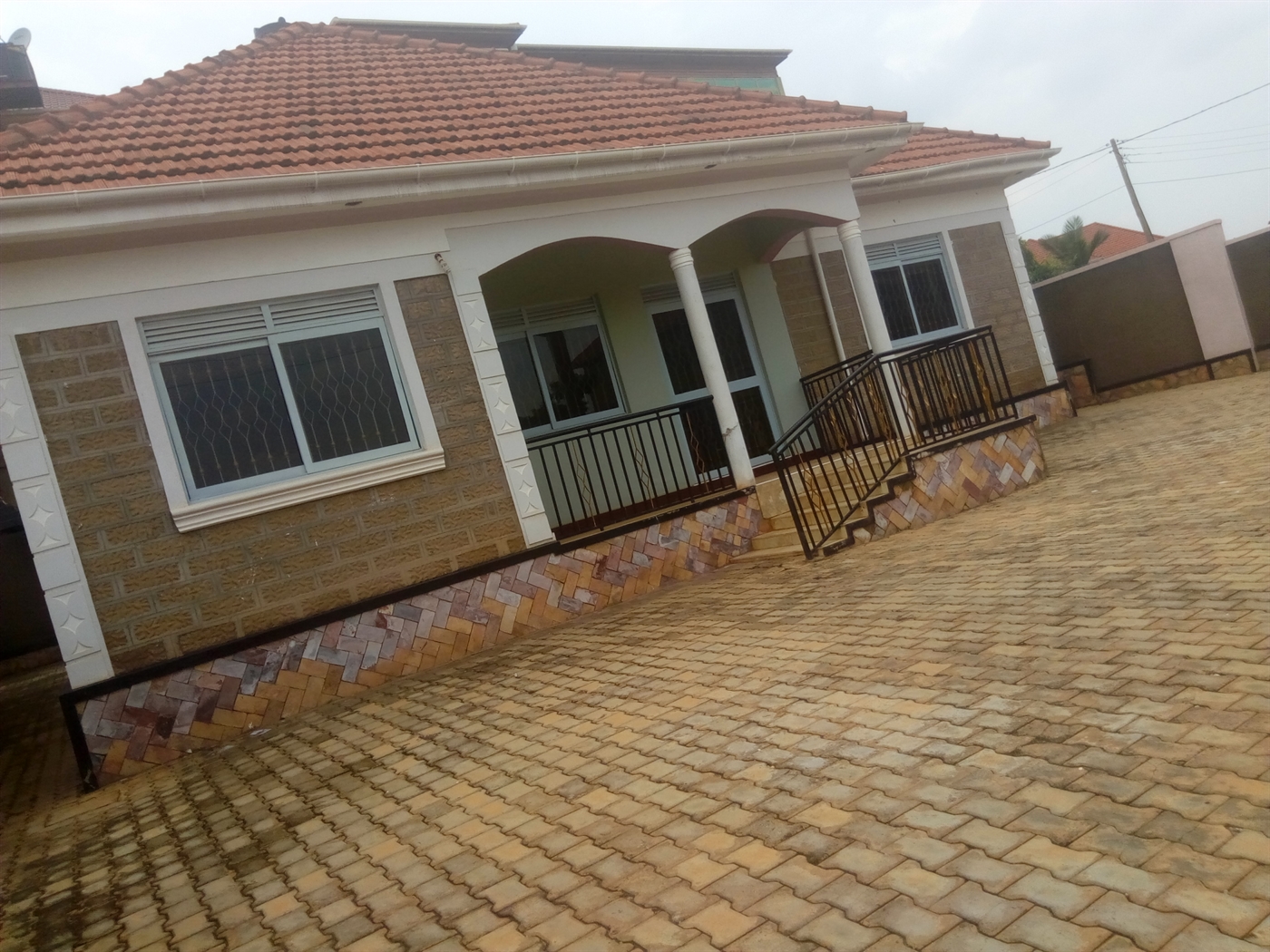 Bungalow for sale in Kitende Wakiso