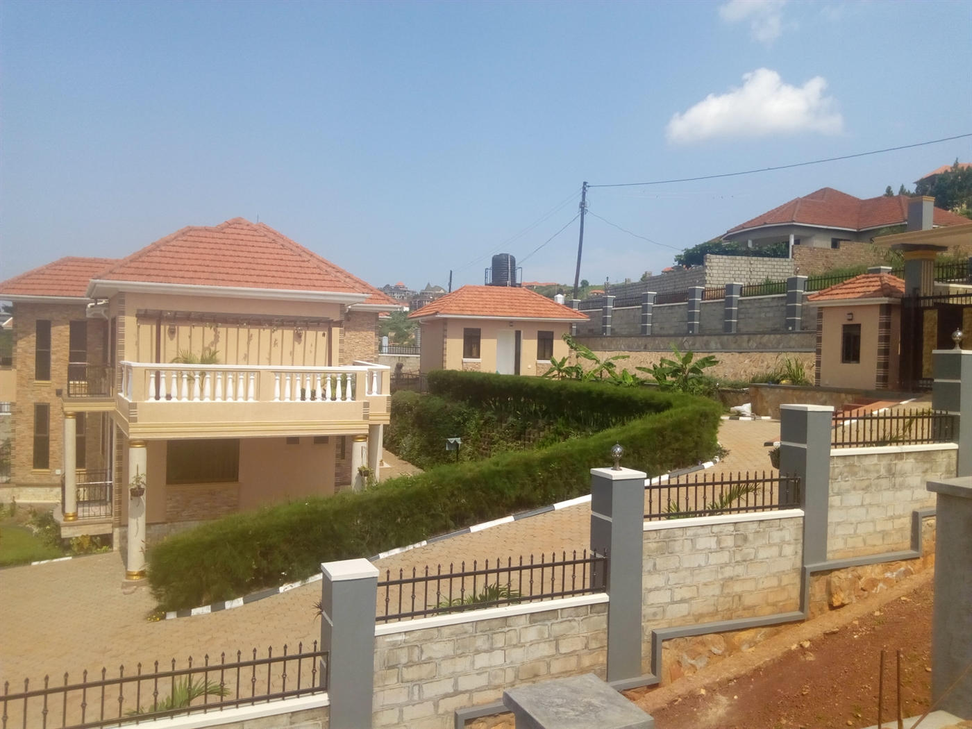 Duplex for sale in Bwebajja Wakiso