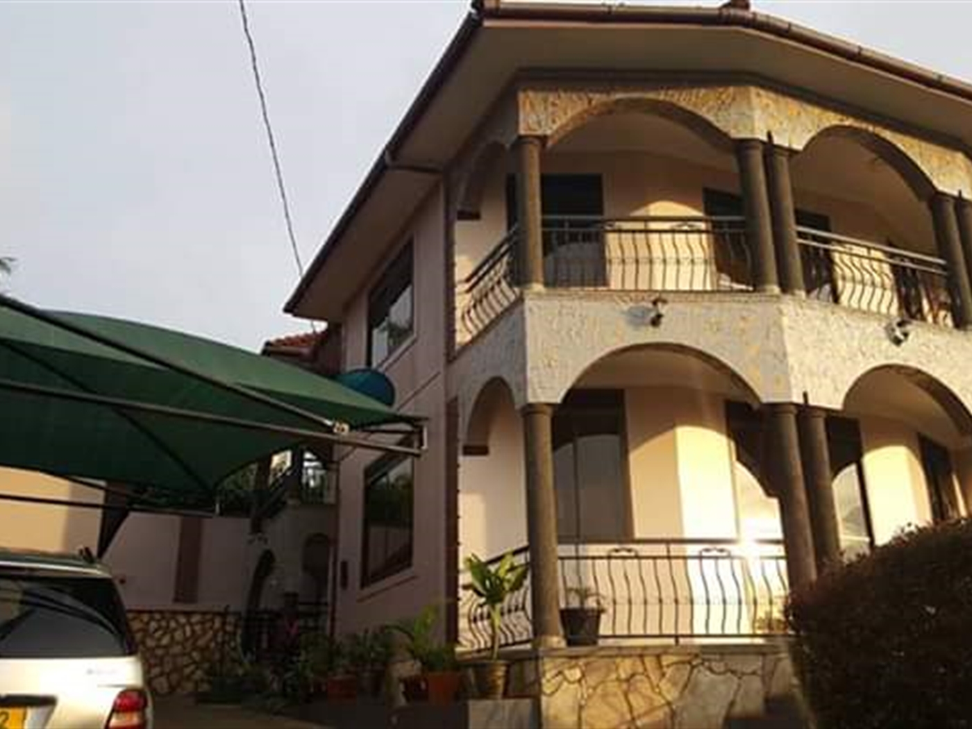 Duplex for sale in Bukoto Wakiso