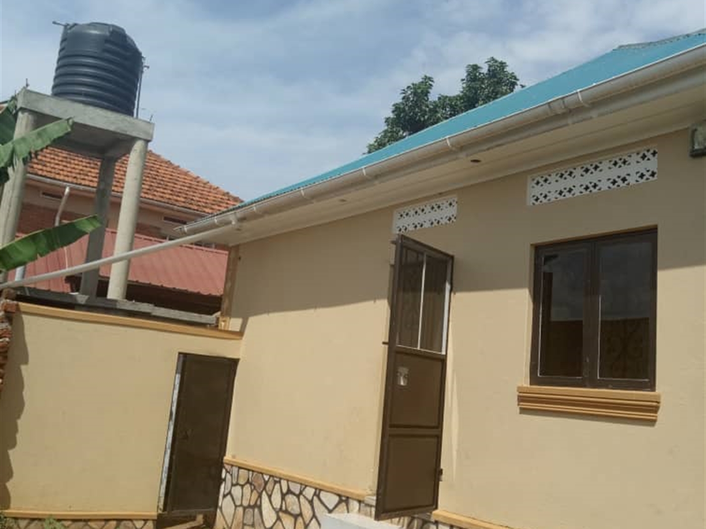 Bungalow for sale in Nsangi Wakiso