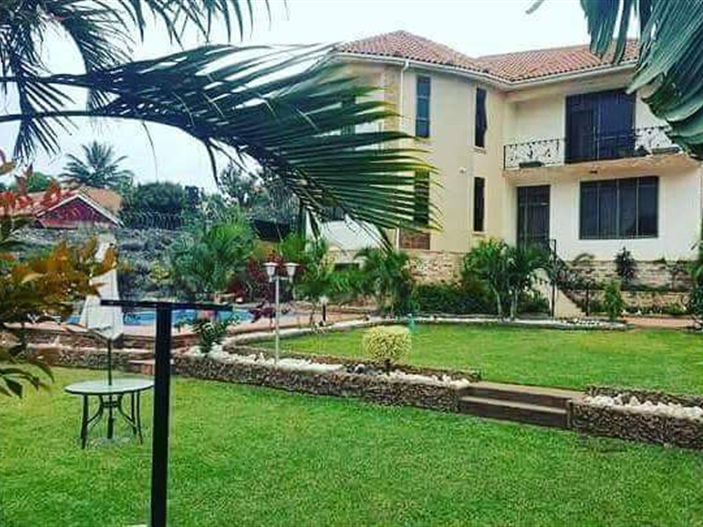 Mansion for sale in Naalya Wakiso