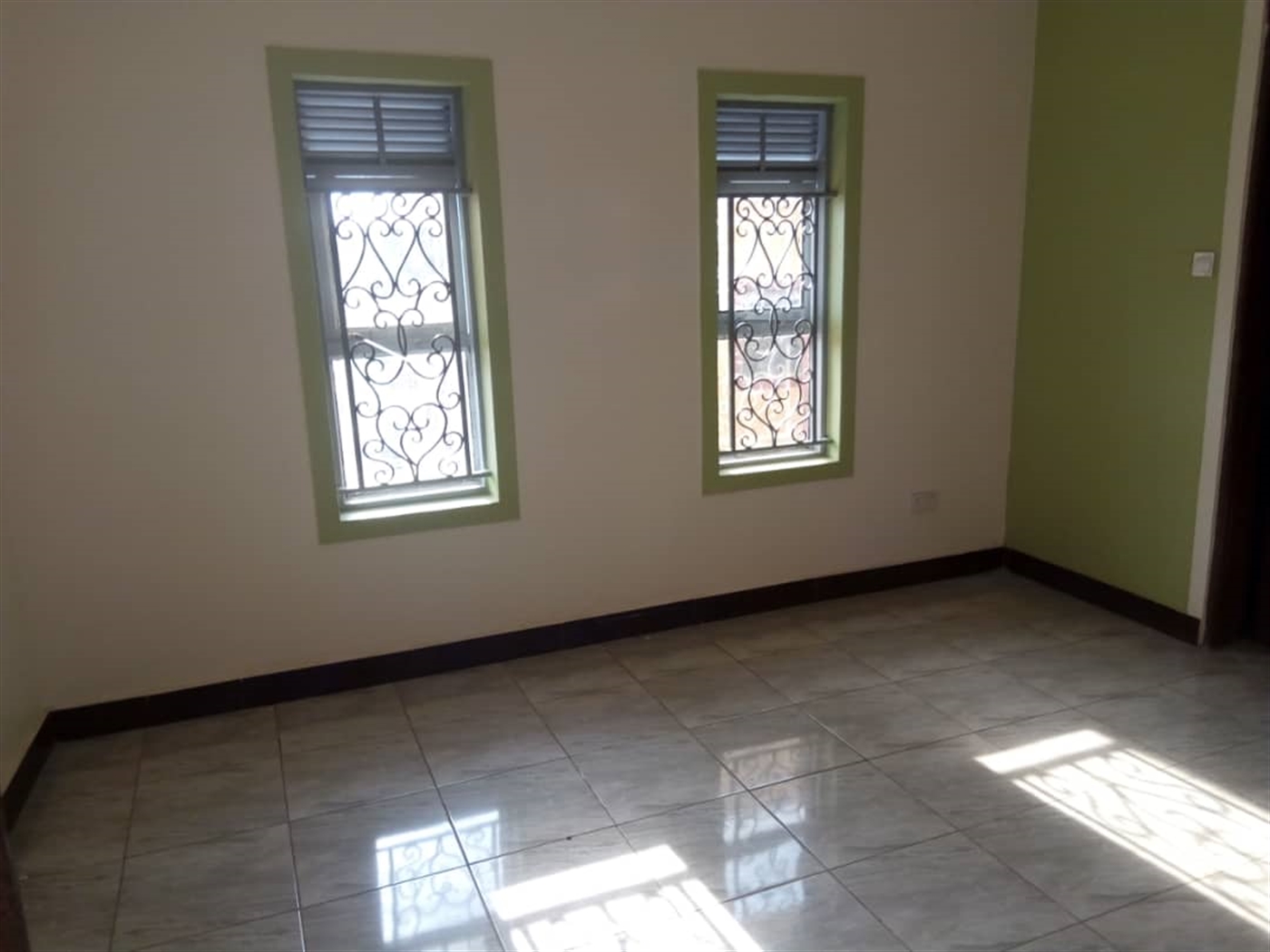 Duplex for rent in Bwebajja Wakiso