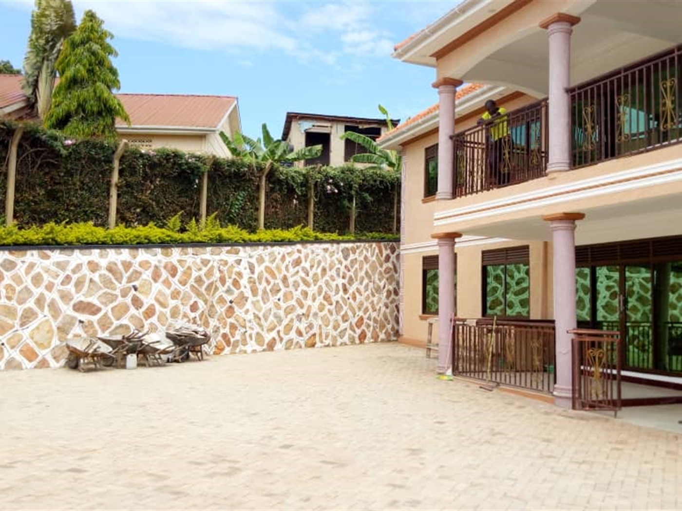 Duplex for sale in Katale Wakiso