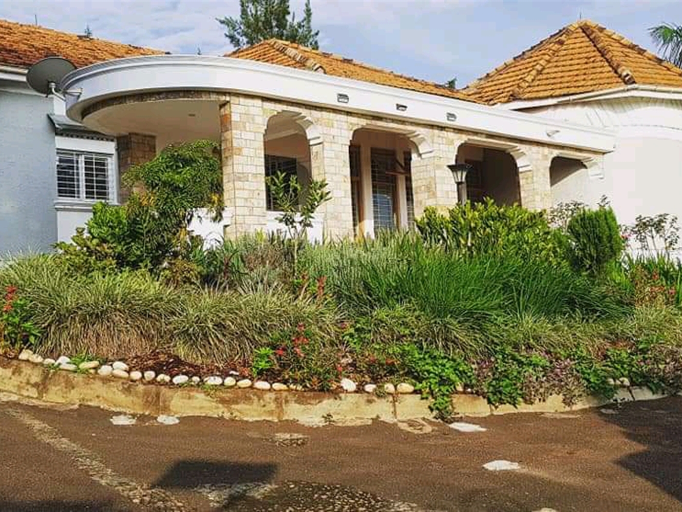 Maisonette for sale in Mutungo Wakiso