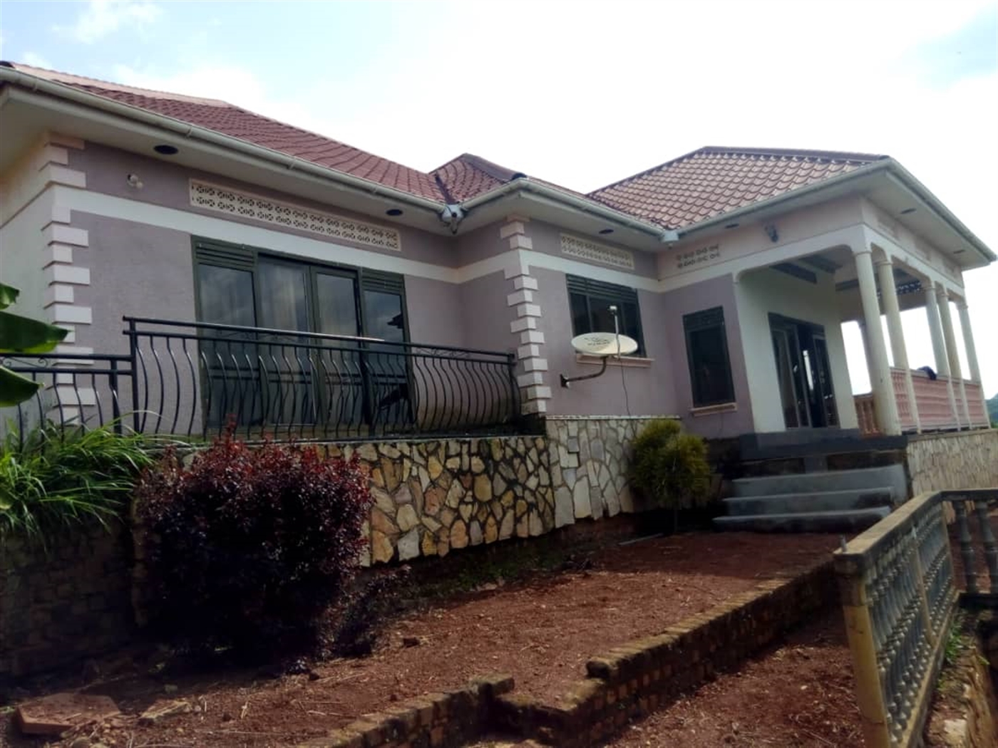 Bungalow for sale in Bwebajja Wakiso