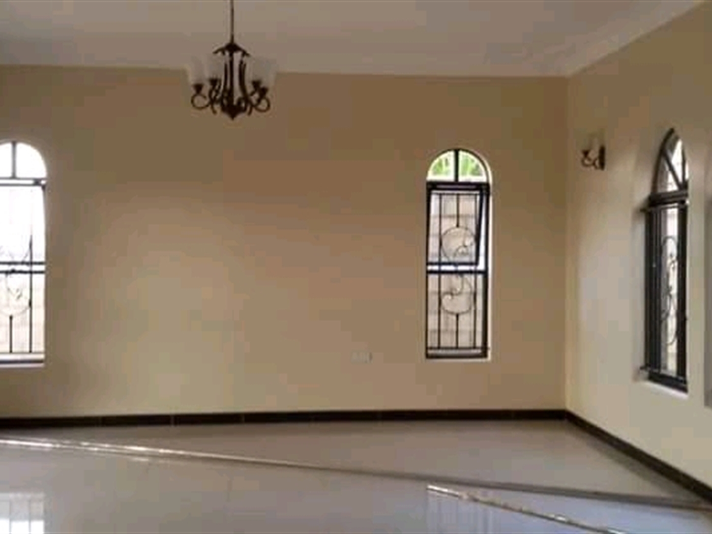 Bungalow for sale in Kitende Wakiso