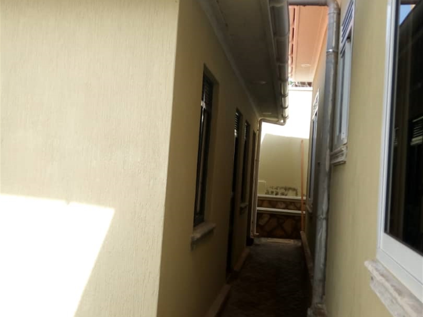 Bungalow for sale in Kitende Wakiso