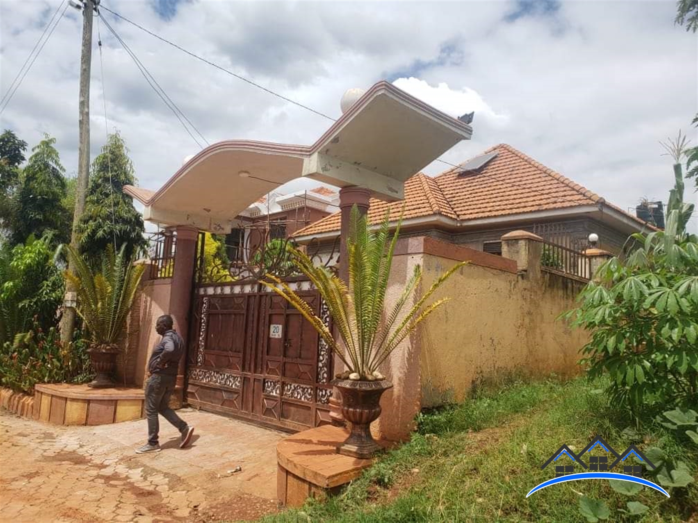 Bungalow for sale in Bwebajja Wakiso