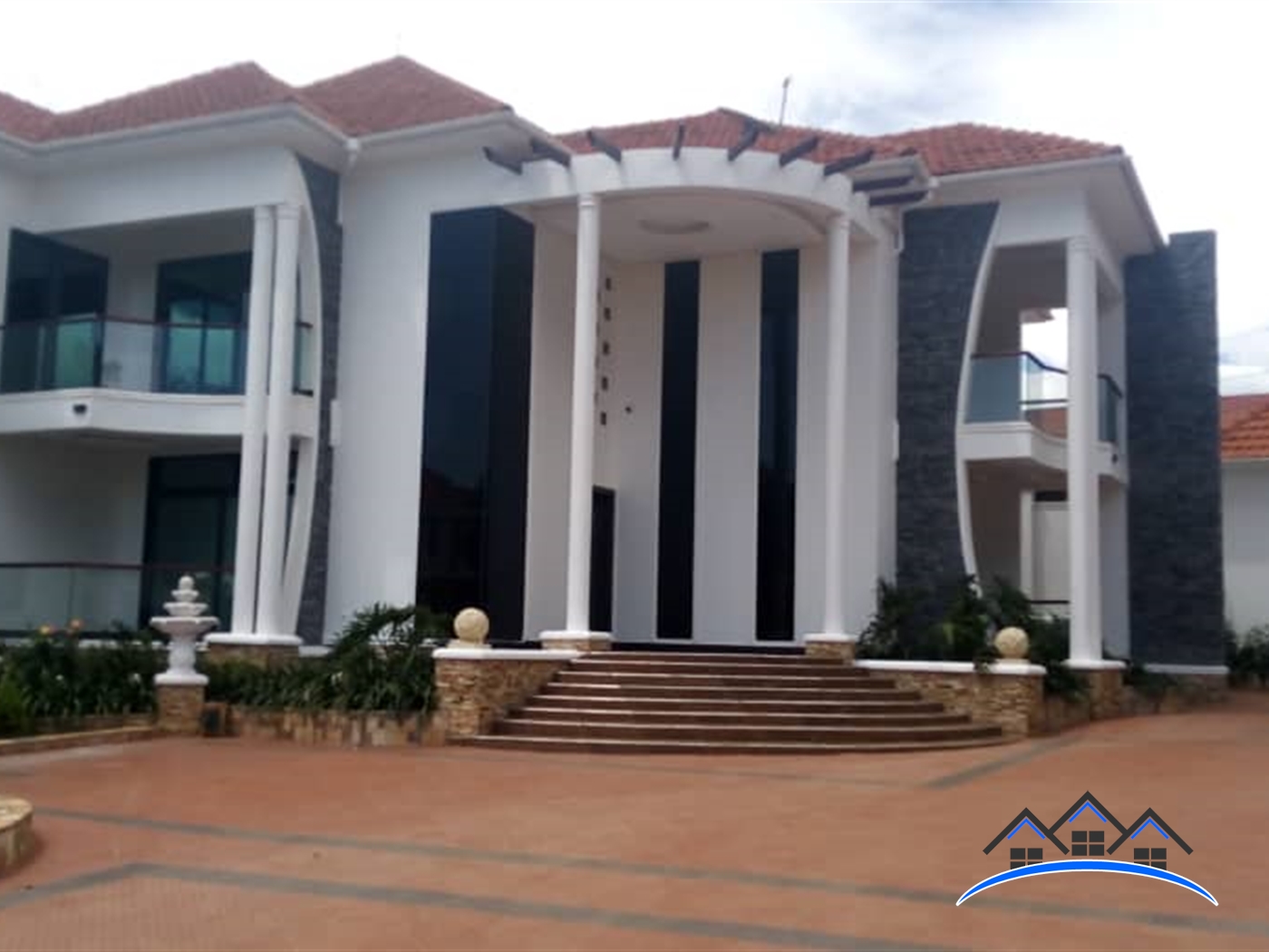 Mansion for sale in Muyenga Wakiso