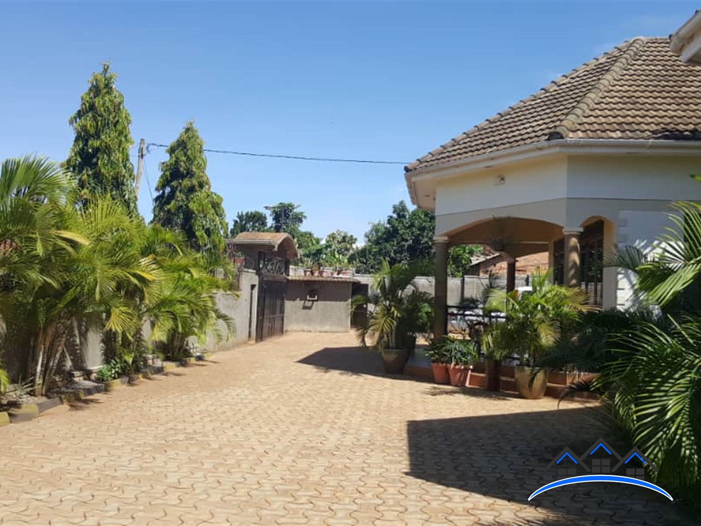 Bungalow for sale in Bweyogerere Wakiso