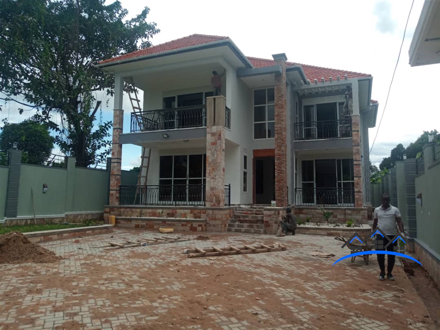 Mansion for sale in Munyonyo Kampala