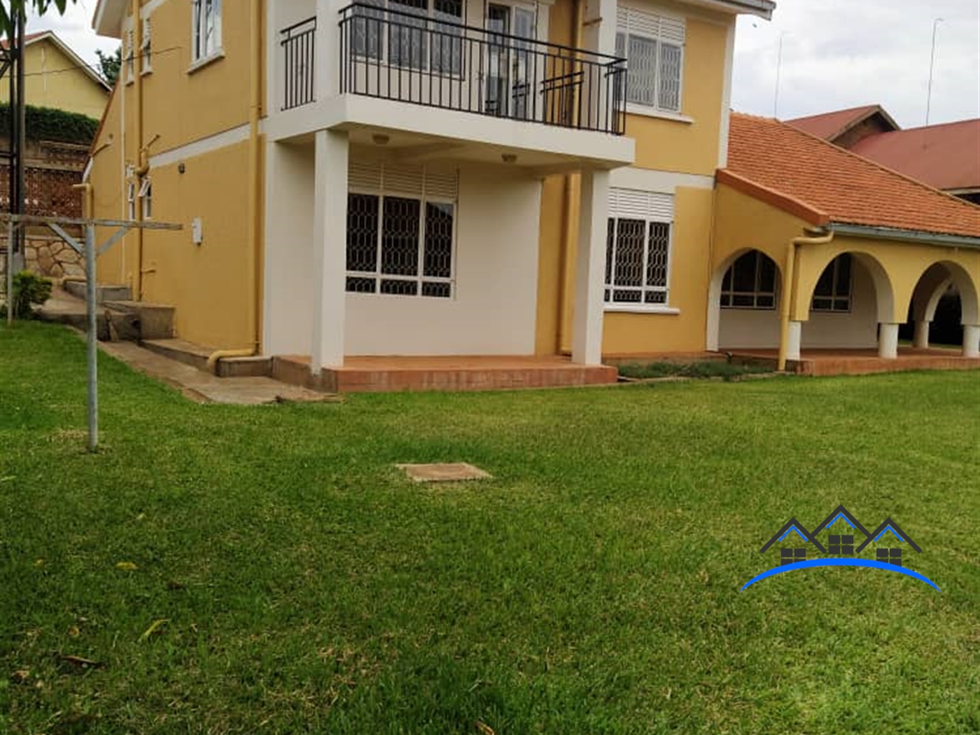 Mansion for sale in Kisaasi Kampala