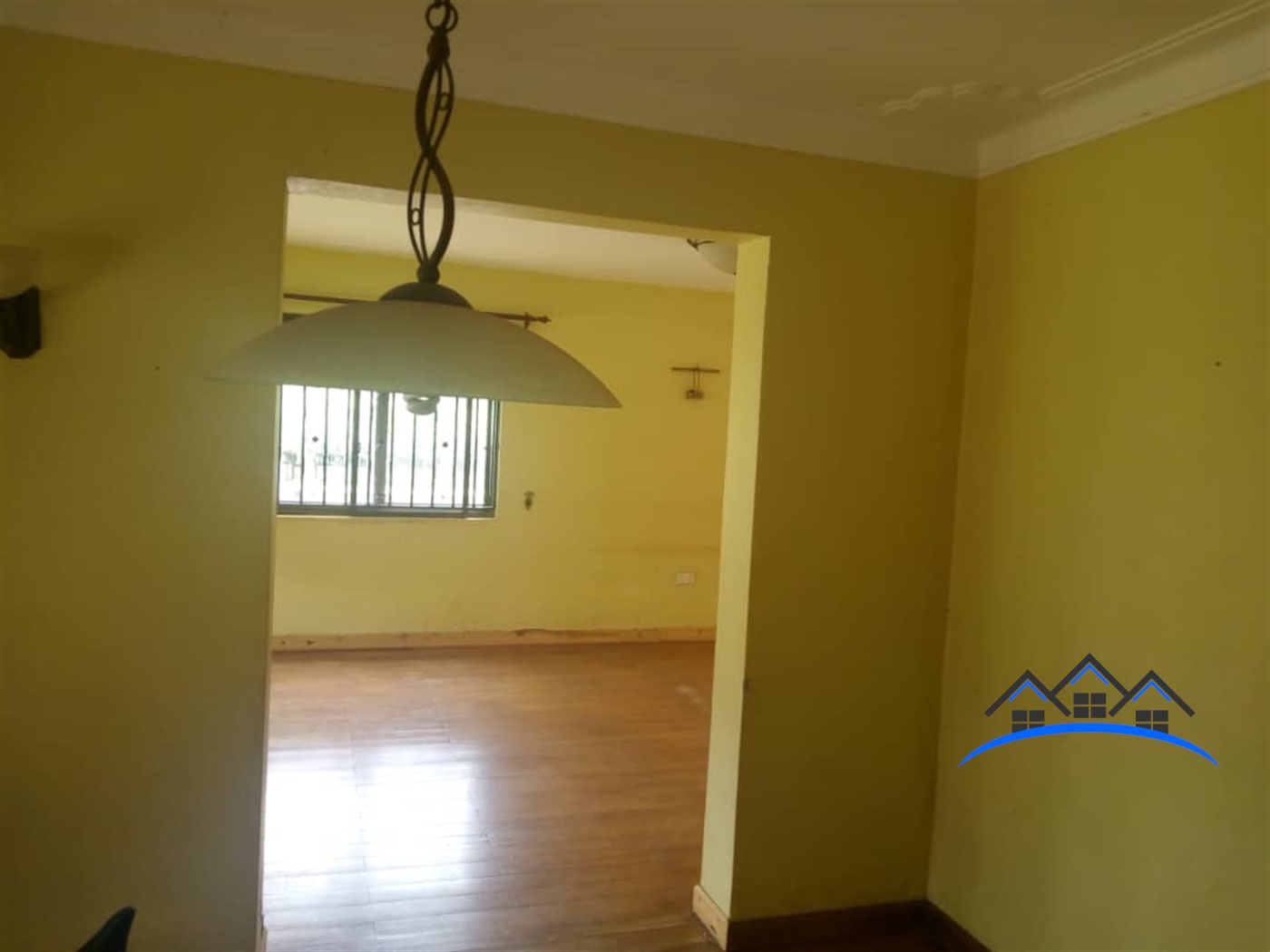 Duplex for rent in Bwebajja Wakiso