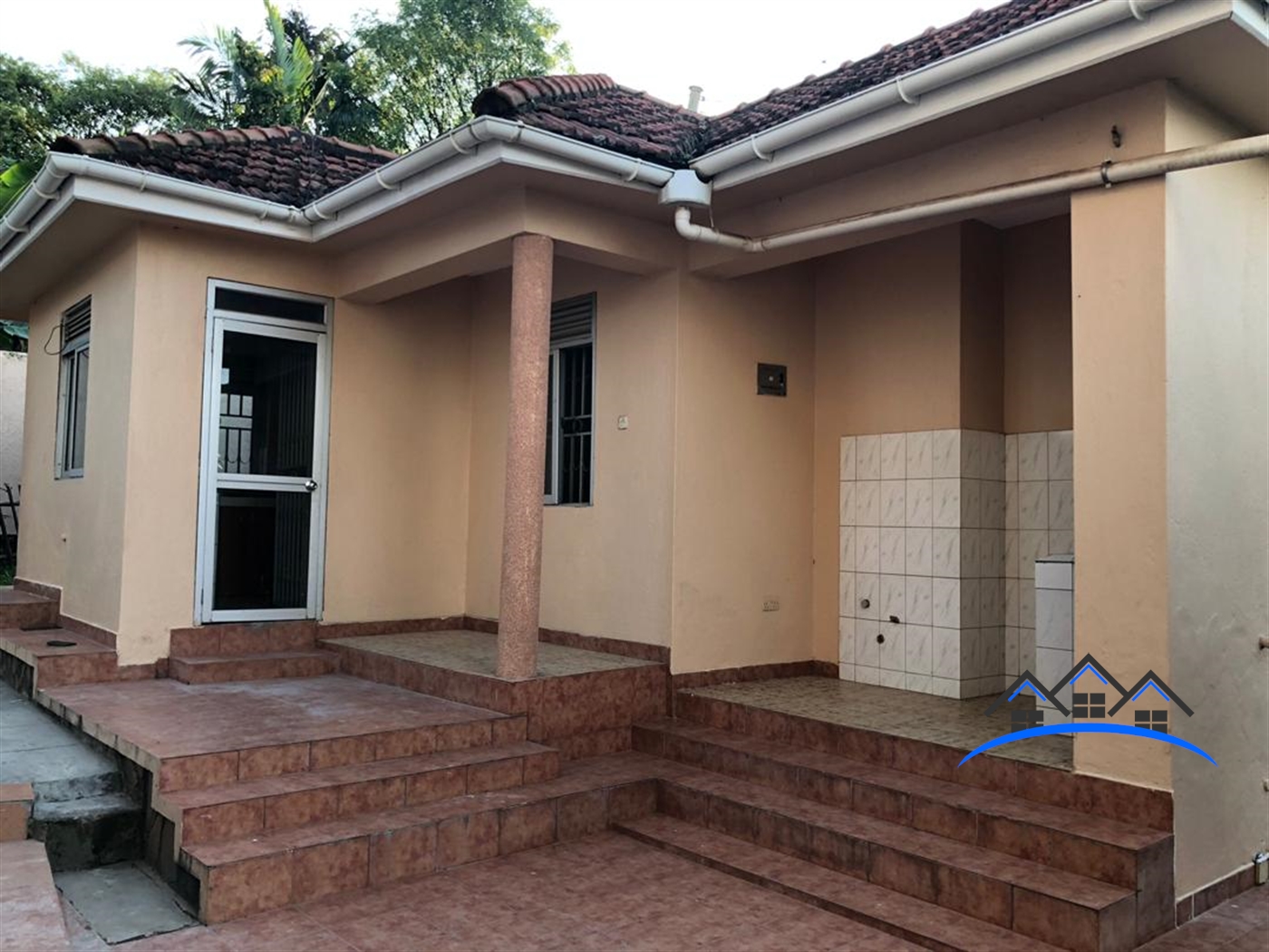 Storeyed house for rent in Muyenga Kampala