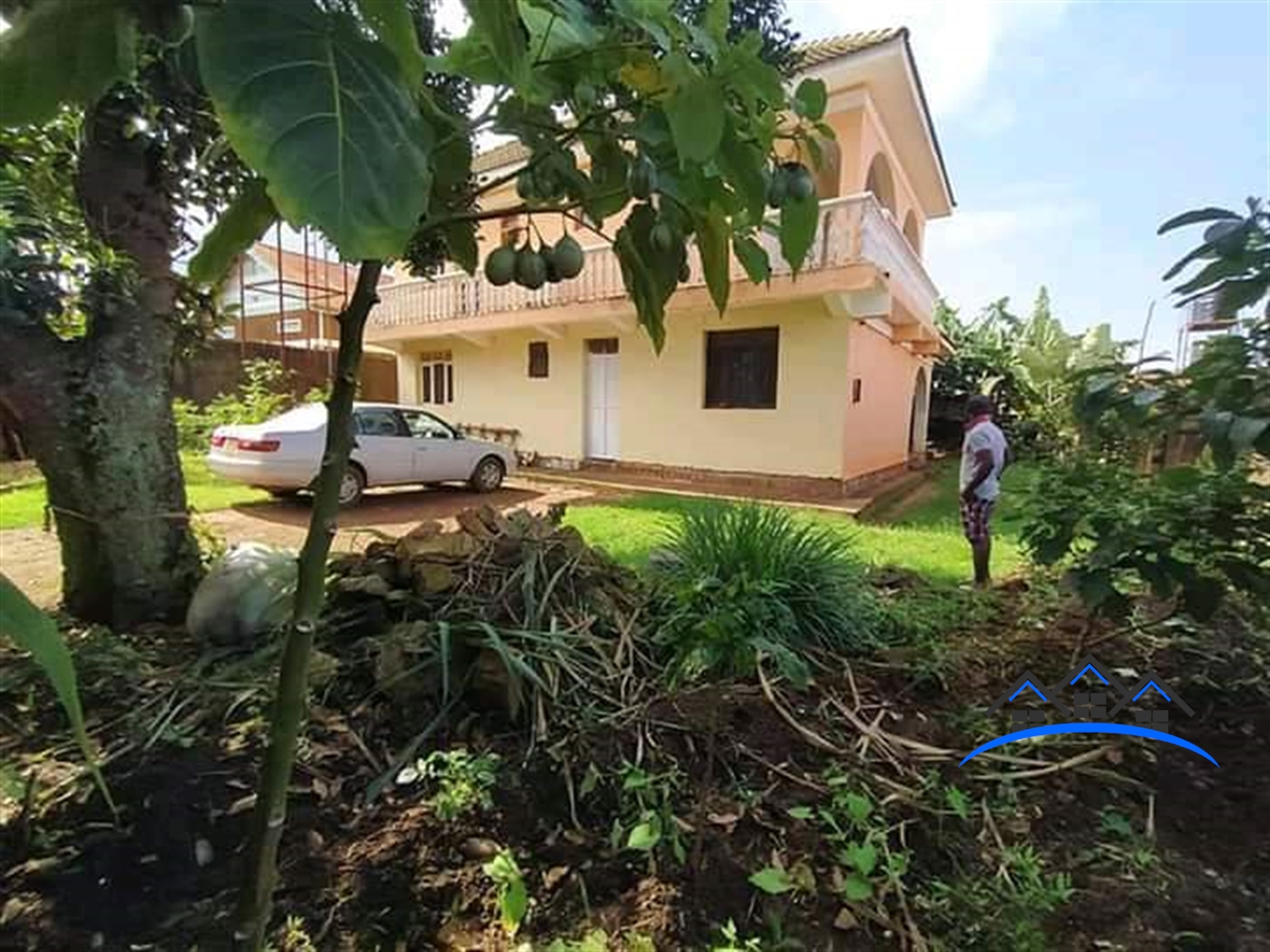 Storeyed house for sale in Bweyogerere Wakiso