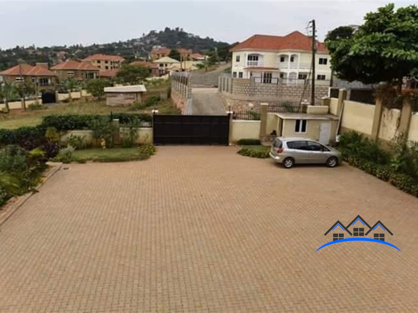 Bungalow for sale in Muyenga Kampala