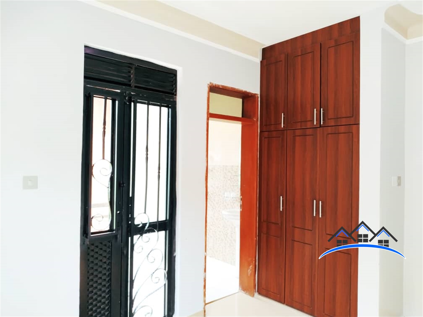 Storeyed house for sale in Kyaliwajjala Wakiso