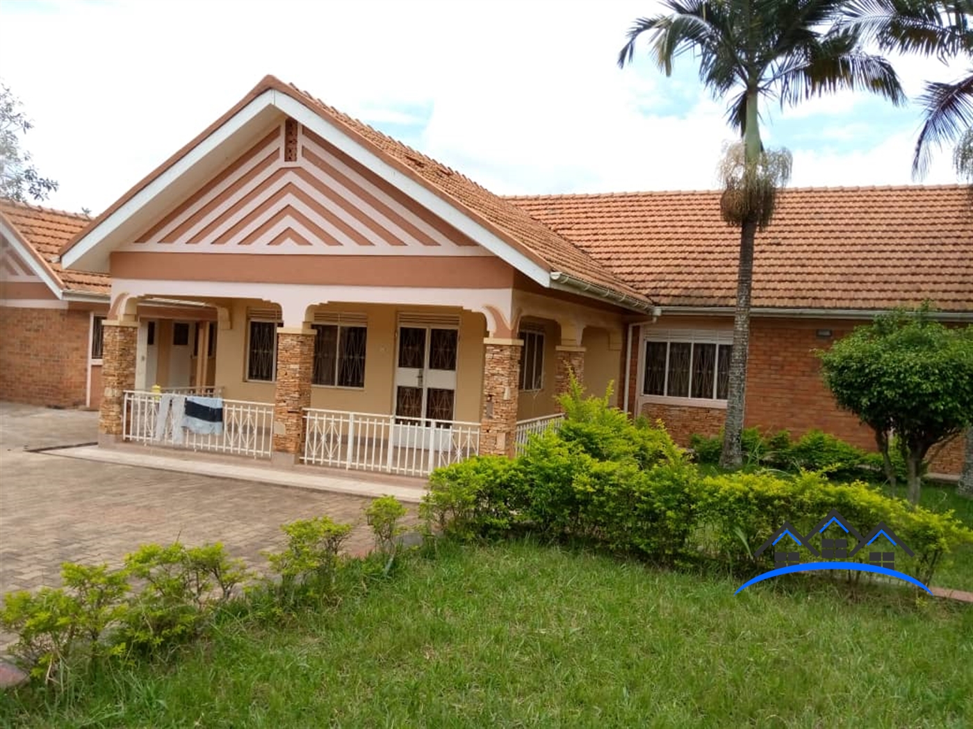 Bungalow for sale in Lweza Wakiso