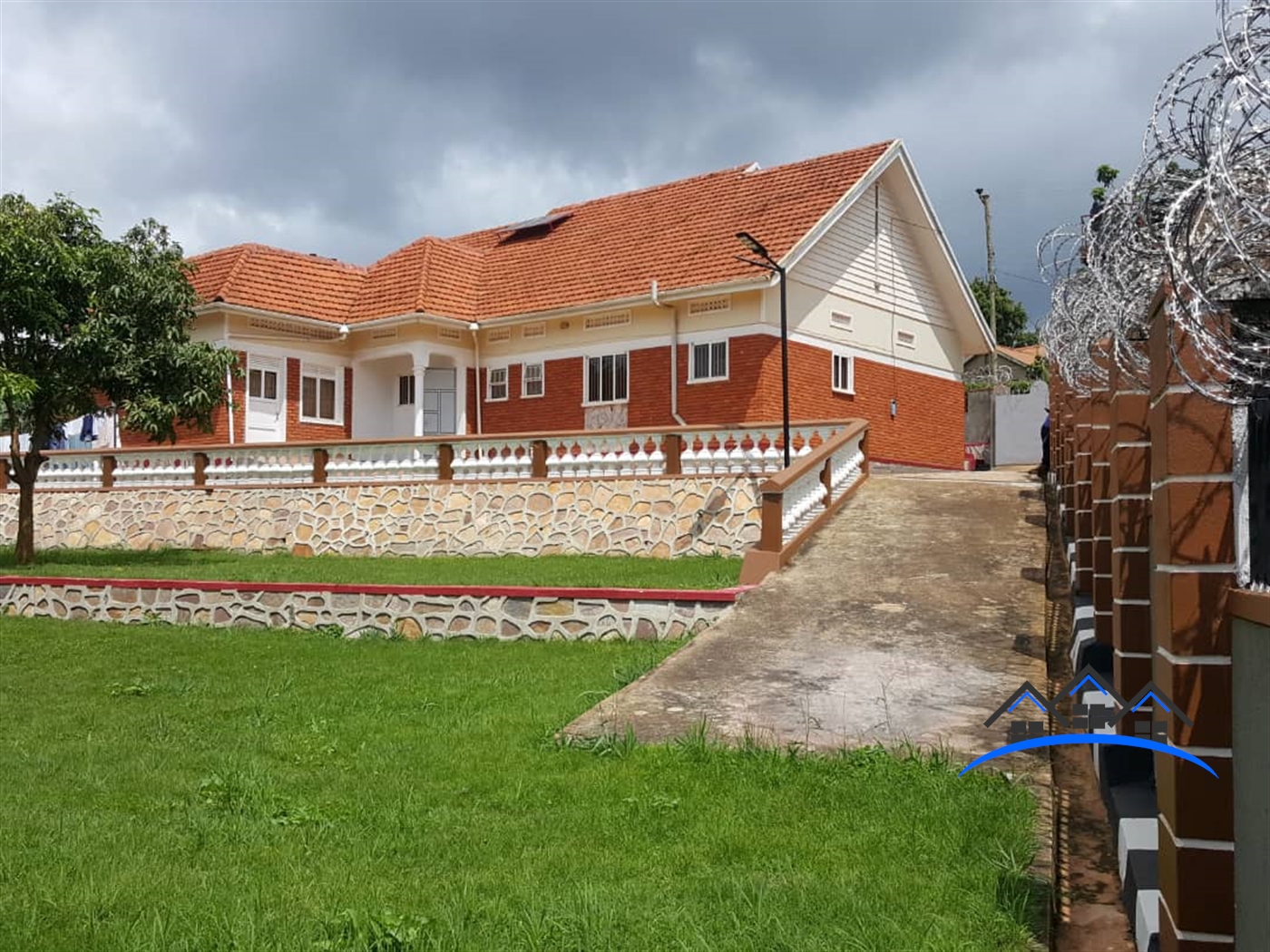 Bungalow for sale in Kitende Wakiso