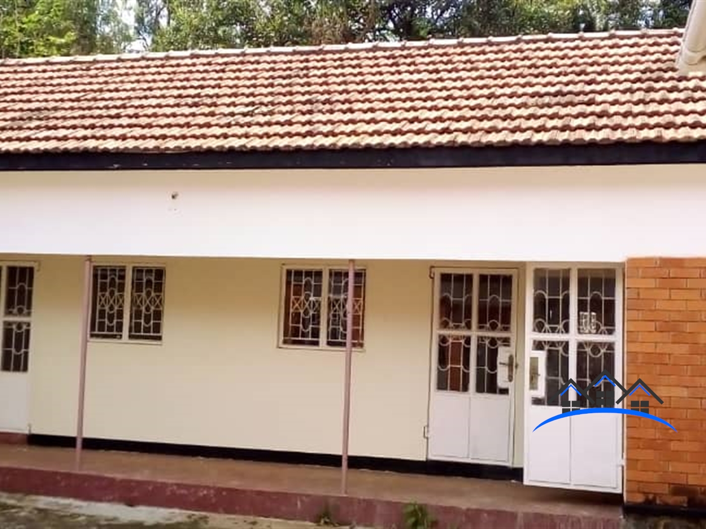 Bungalow for rent in Kansanga Kampala