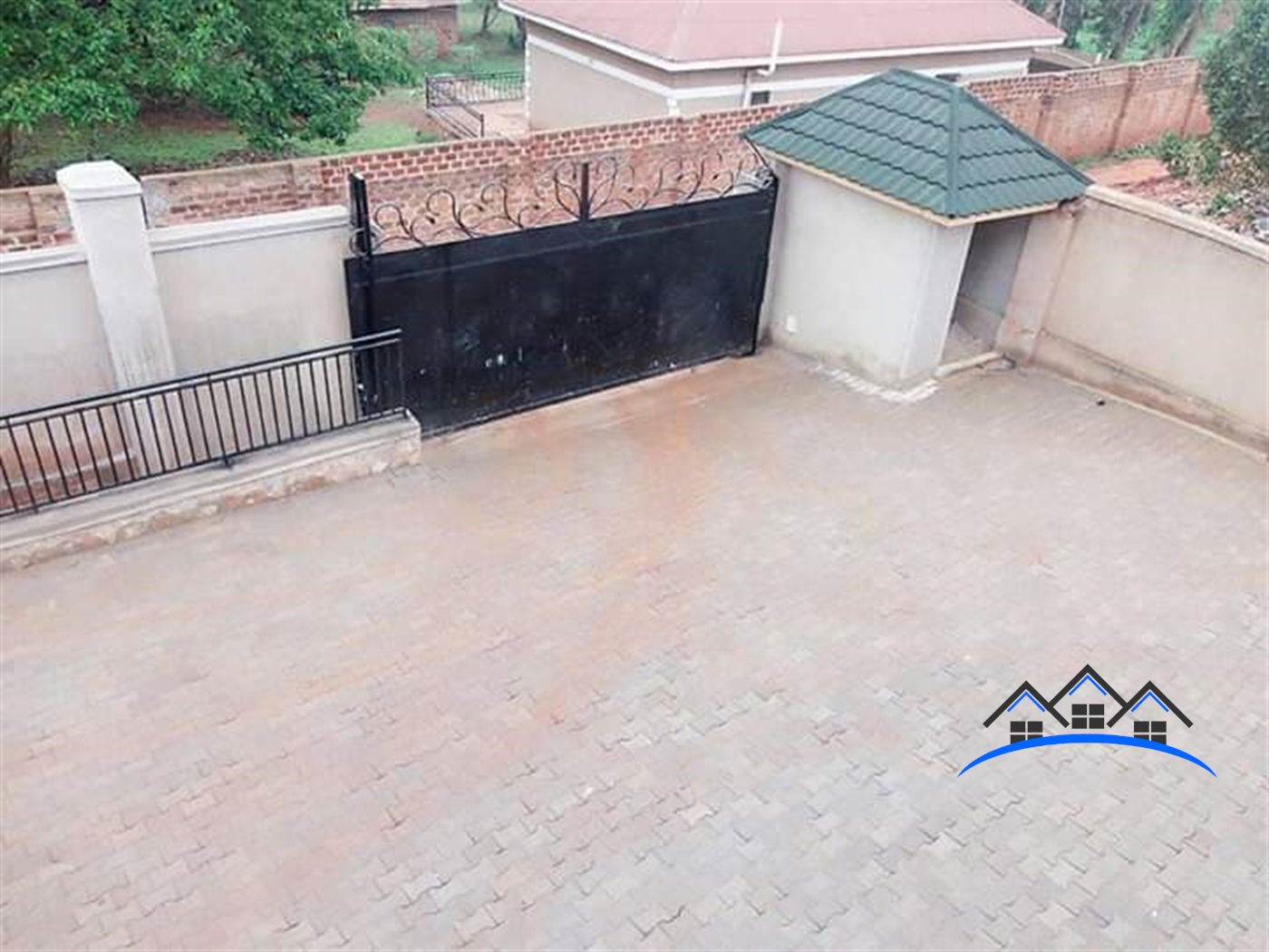 Mansion for sale in Bunamwaaya Wakiso