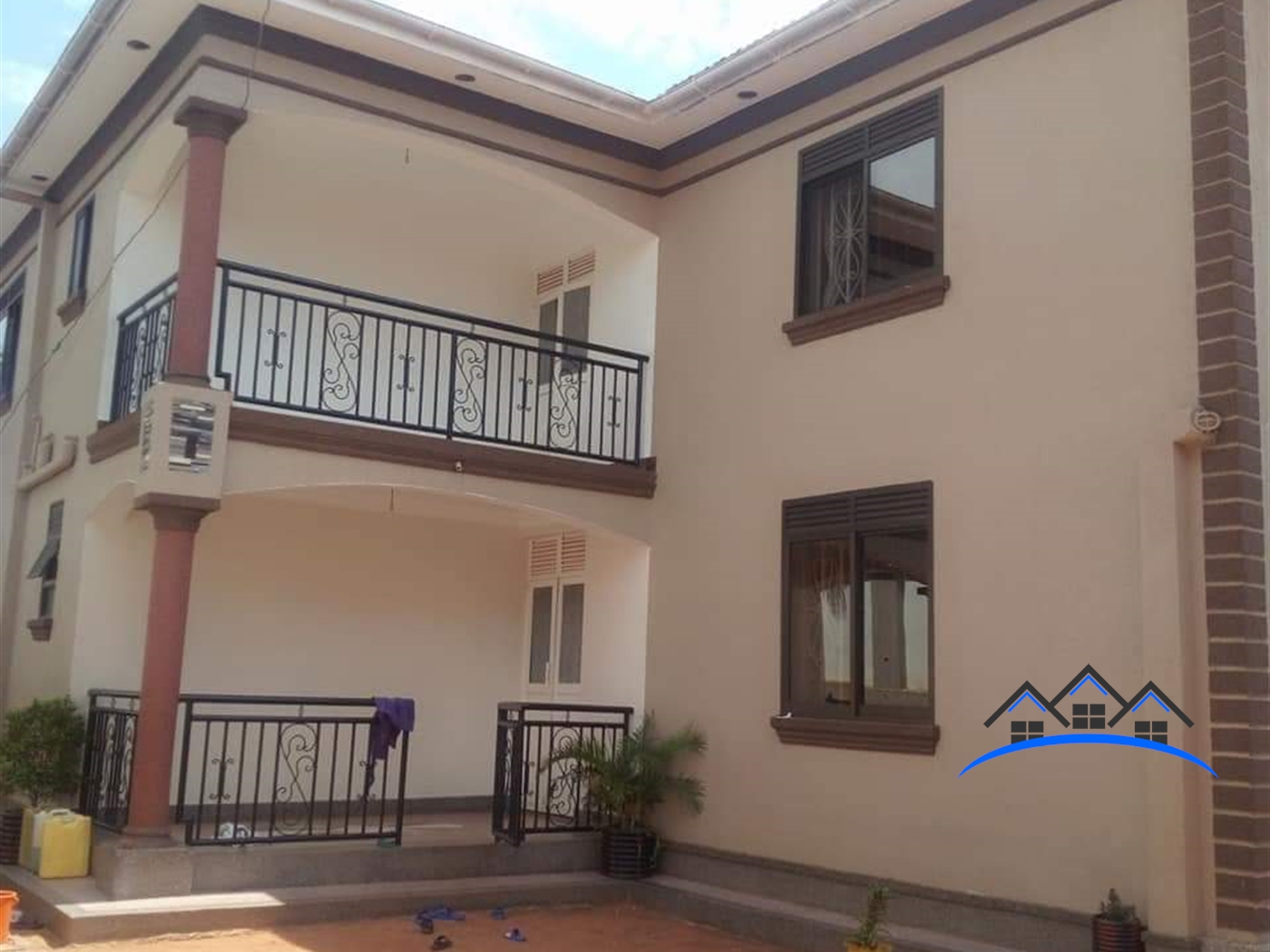 Mansion for sale in Gayaza Wakiso