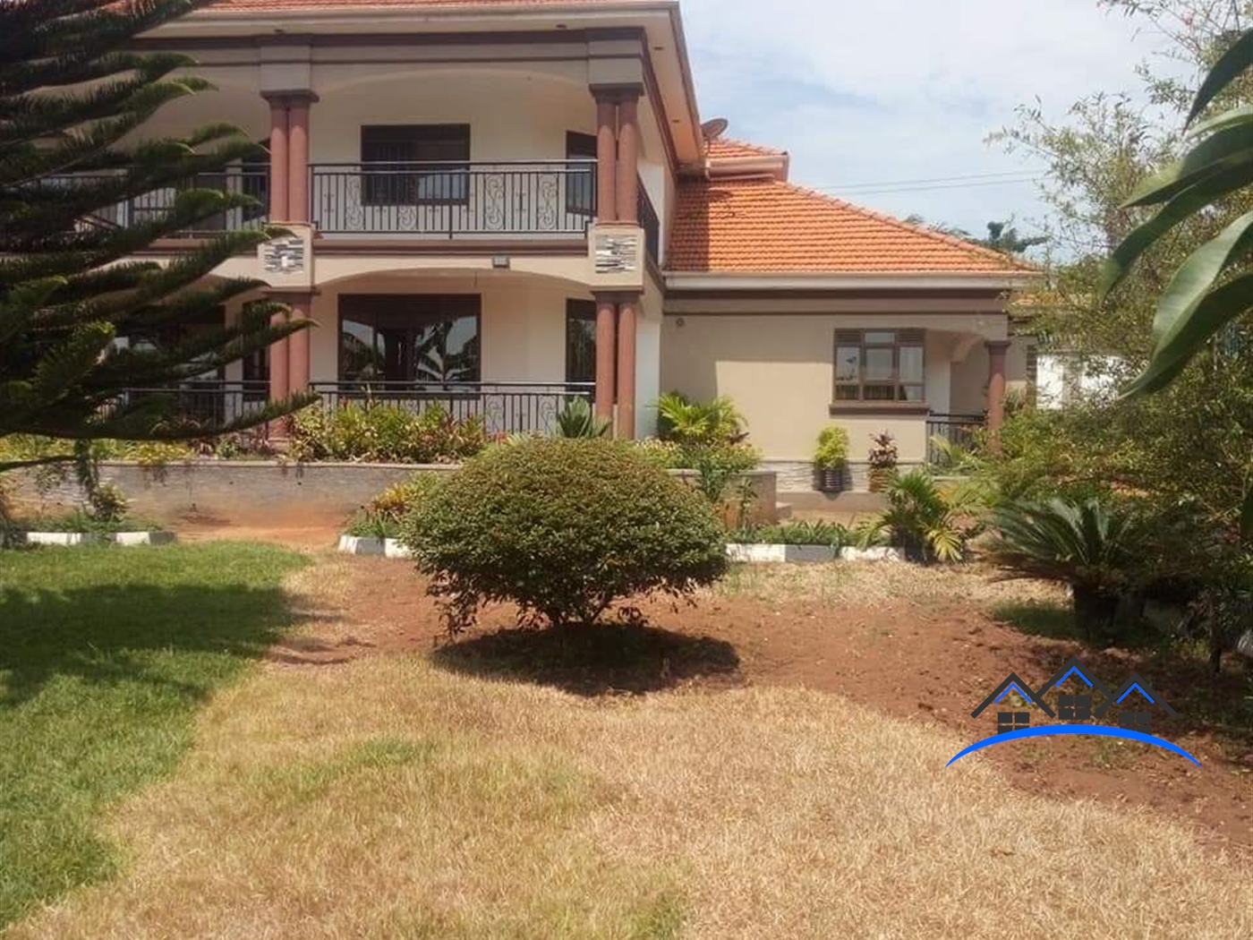 Mansion for sale in Gayaza Wakiso