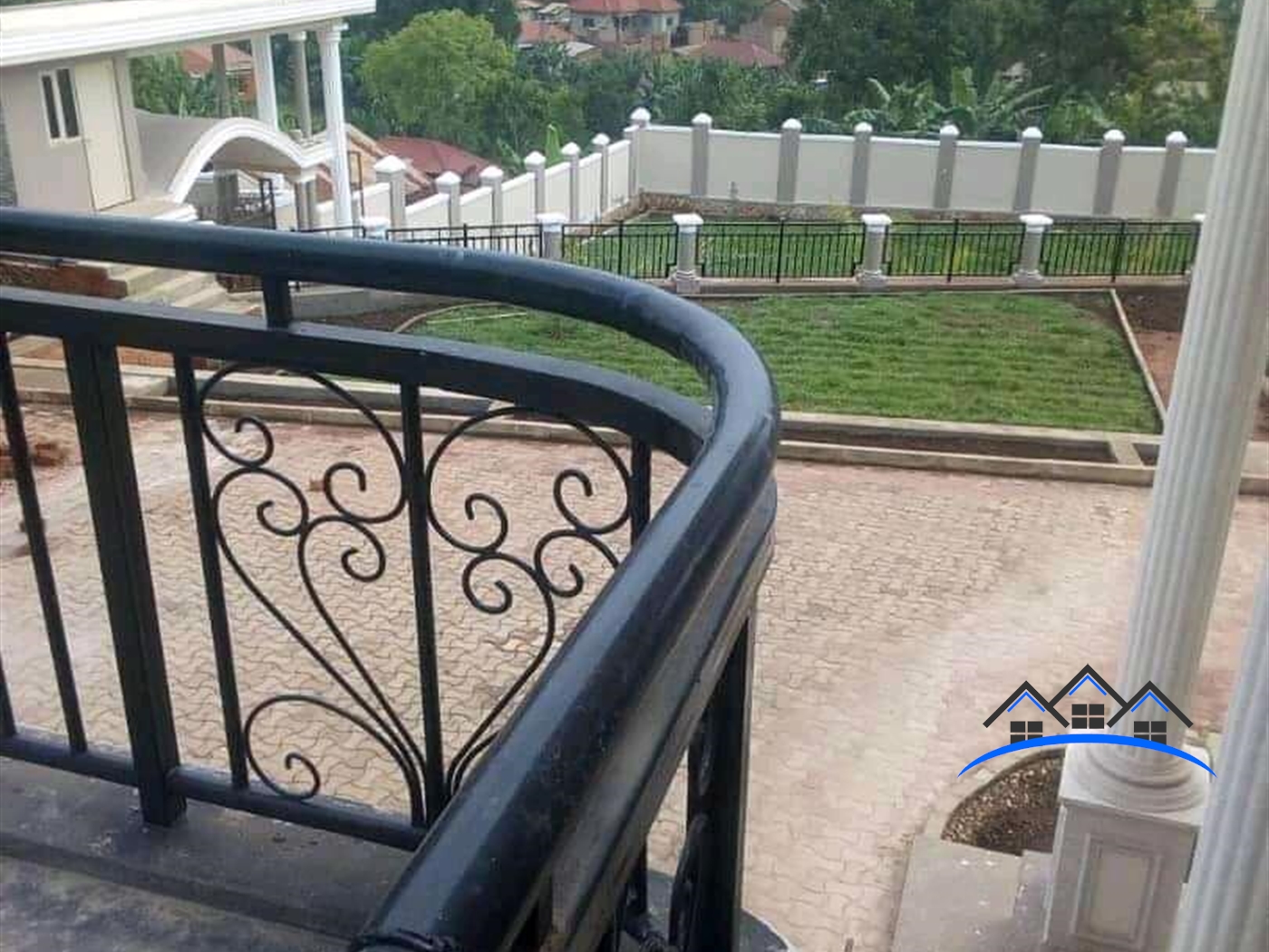 Storeyed house for sale in Mukono Mukono