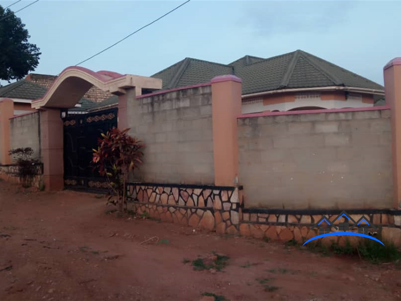 Bungalow for sale in Kitende Wakiso