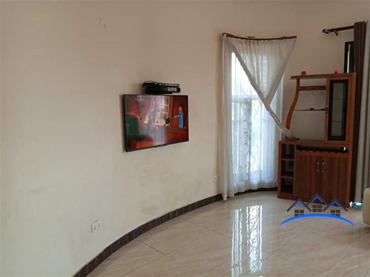 Mansion for sale in Kira Wakiso