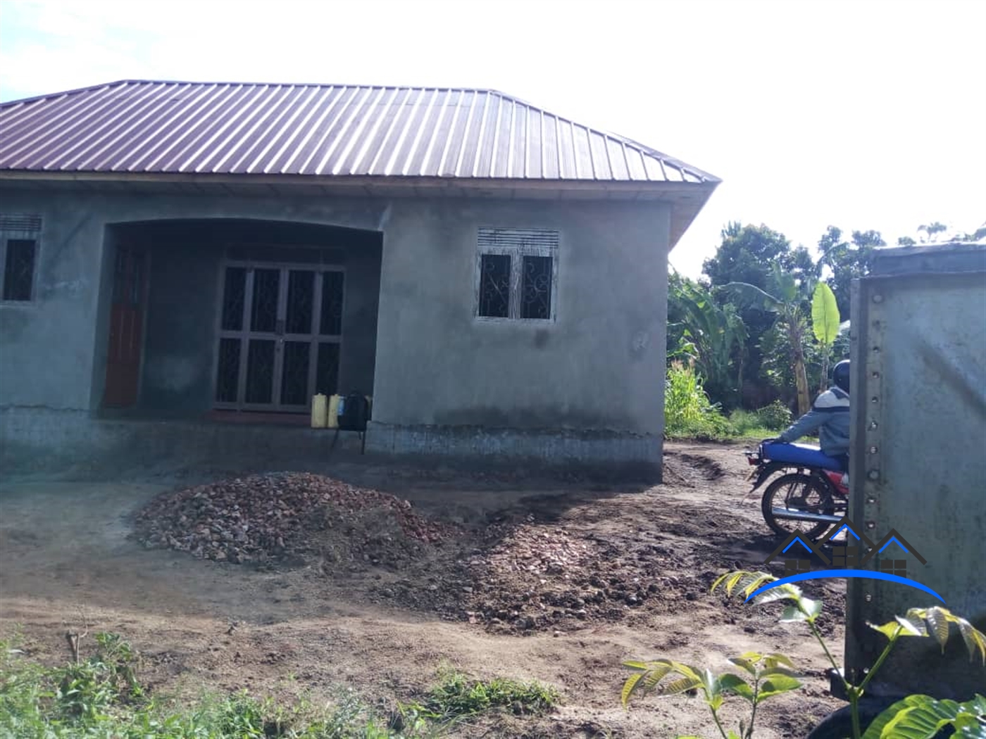 Shell House for sale in Busiika Luweero