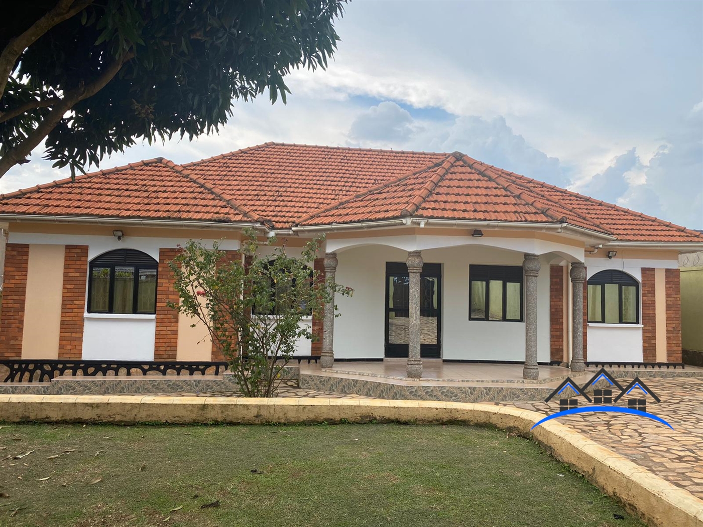 Bungalow for sale in Kanyogoga Luweero