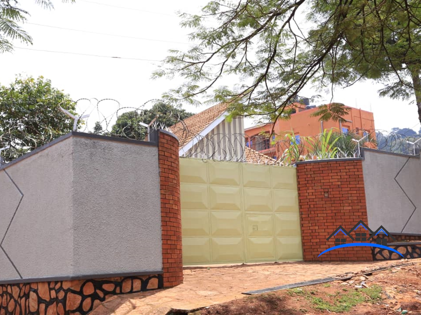 Mansion for sale in Makindye Kampala