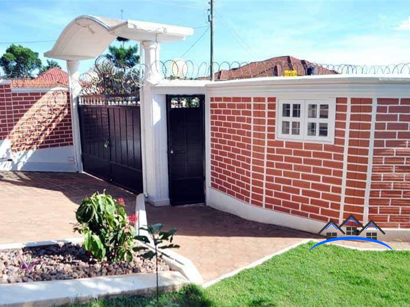 Bungalow for sale in Makindye Kampala