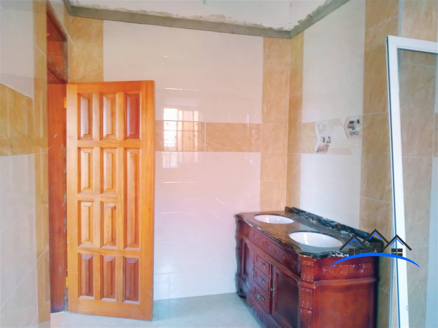 Bungalow for sale in Kisaasi Wakiso