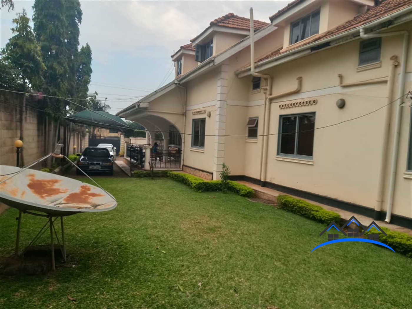 Bungalow for sale in Munyonyo Kampala