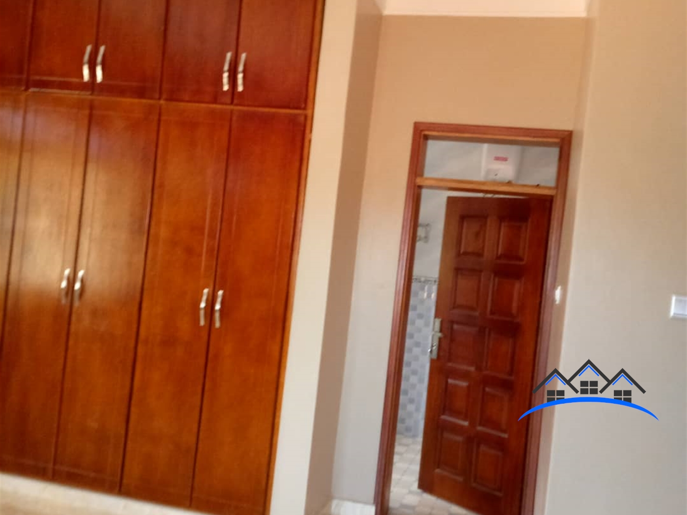 Storeyed house for sale in Bwebajja Wakiso