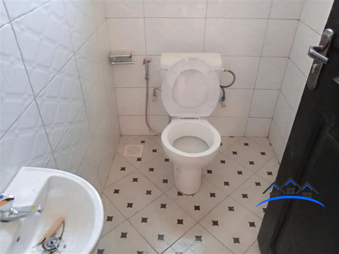 Bathroom (Toilet)