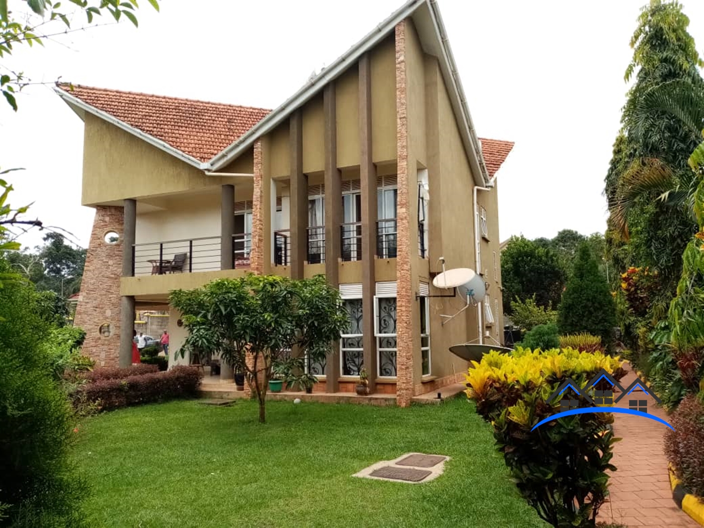 Storeyed house for sale in Lubowa Kampala