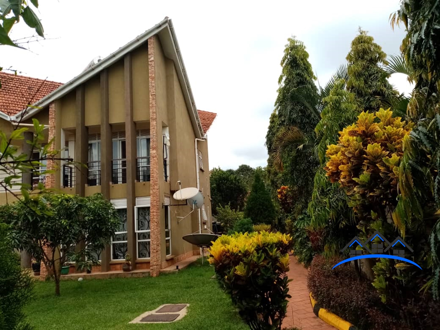 Storeyed house for sale in Lubowa Kampala