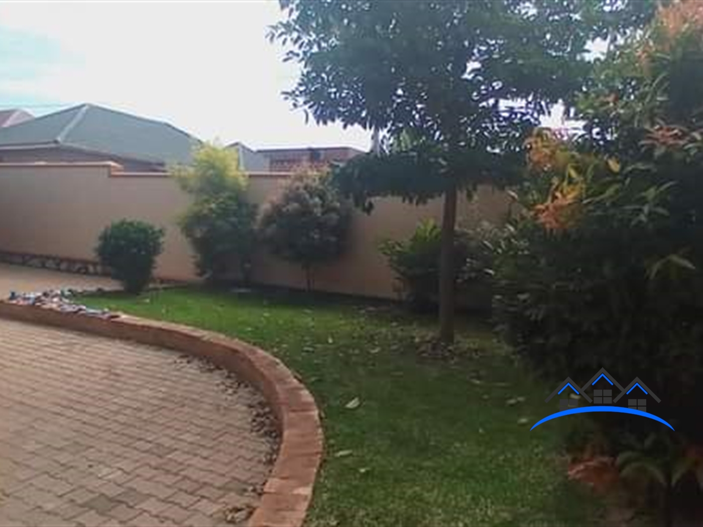 Bungalow for sale in Kasangati Wakiso