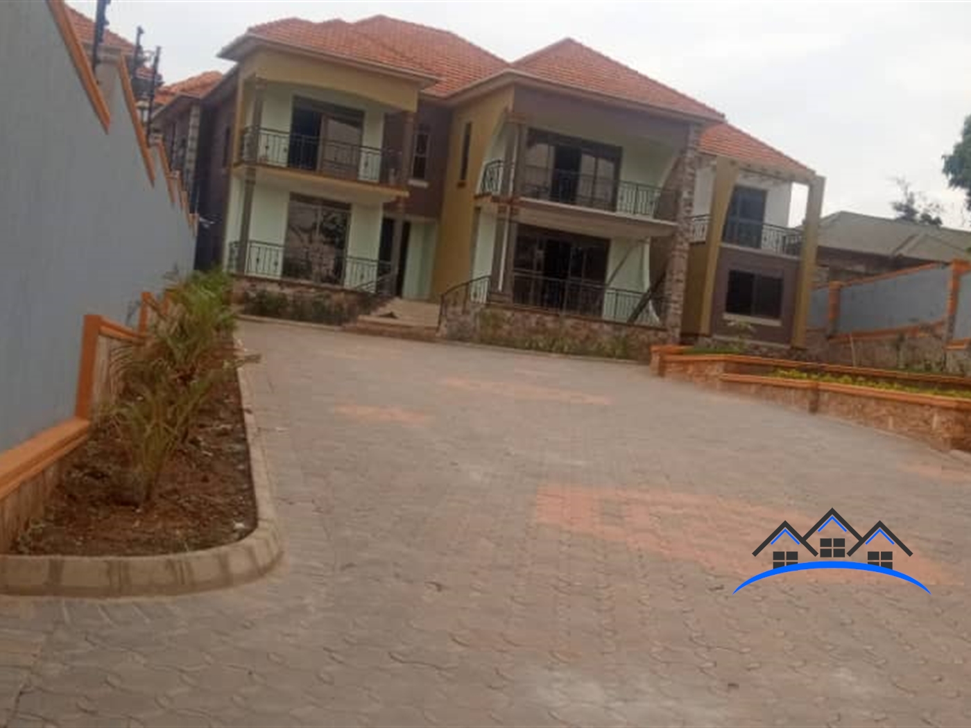 Storeyed house for sale in Kiwaatule Kampala