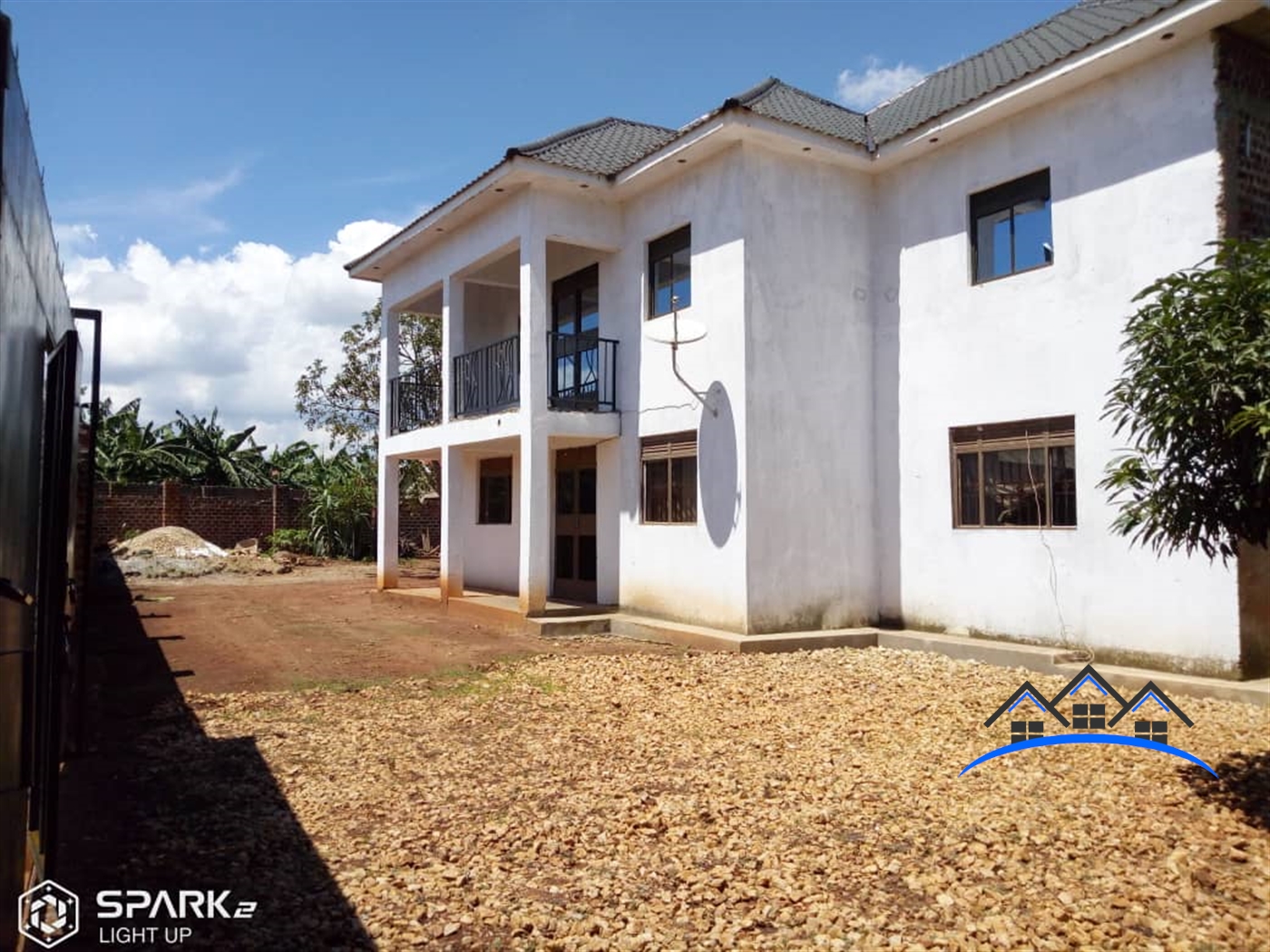 Storeyed house for sale in Kawuku Wakiso