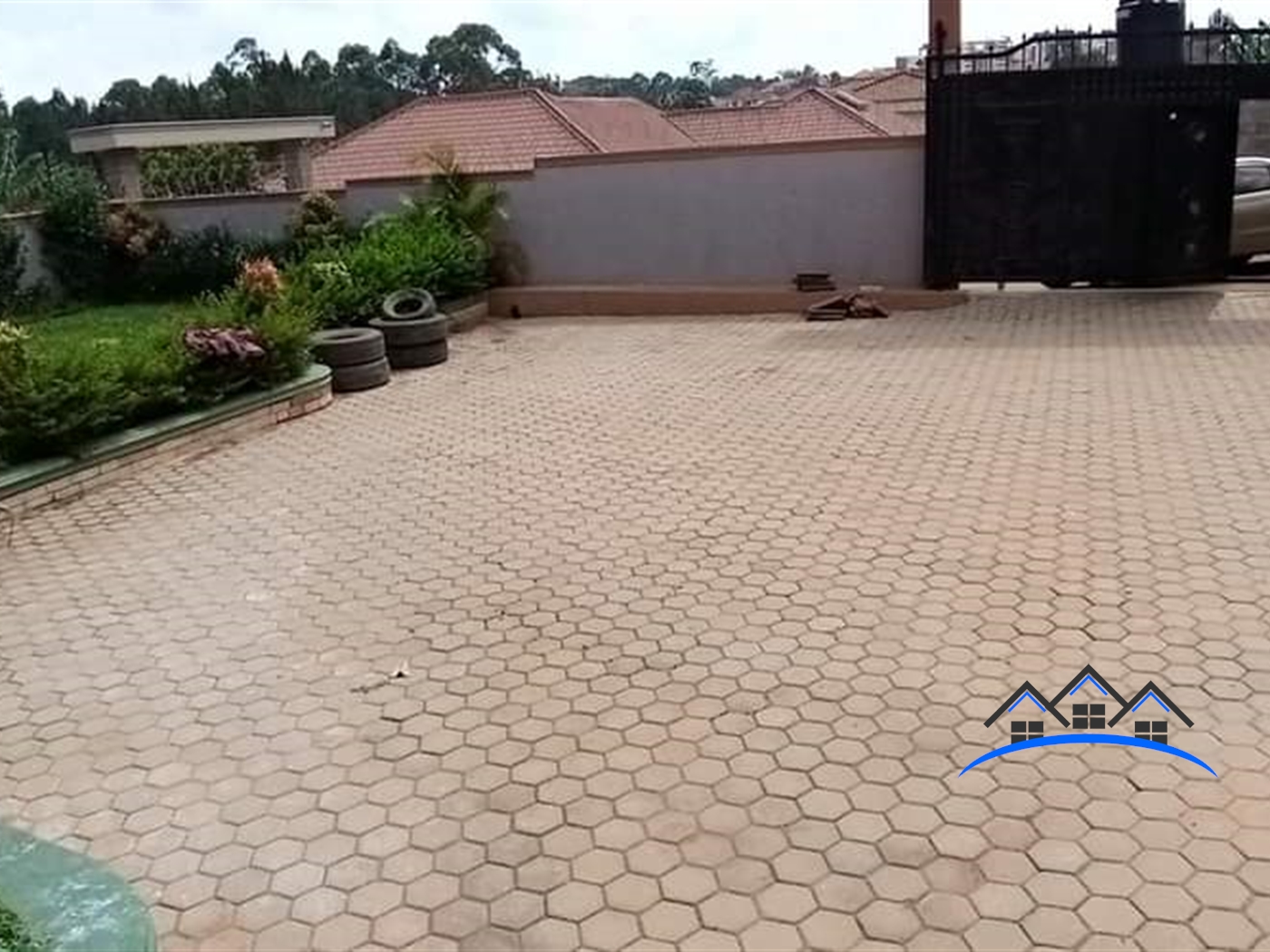 Bungalow for sale in Kira Wakiso