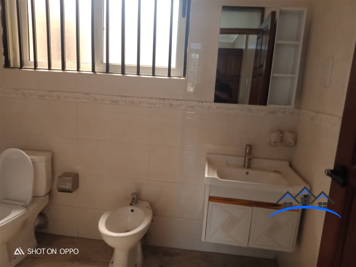 Apartment for sale in Munyonyo Kampala