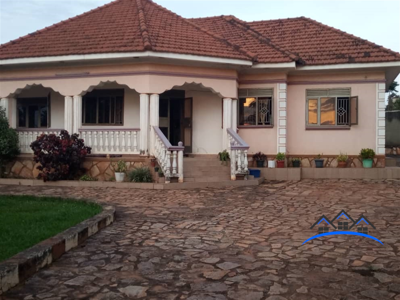 Bungalow for sale in Buto Wakiso