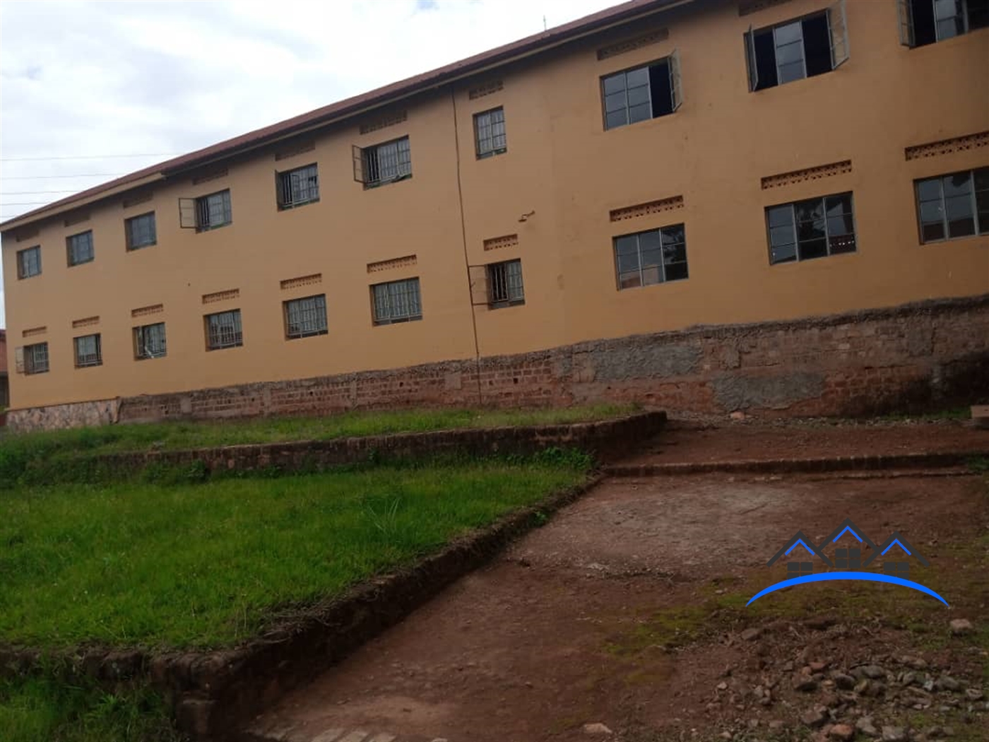 School for sale in Seeta Mukono