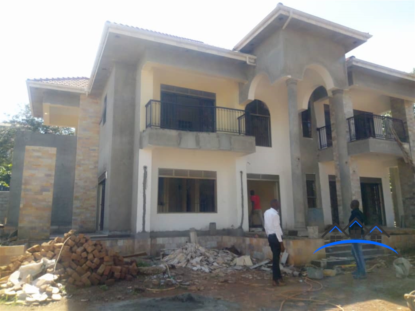 Storeyed house for sale in Munyonyo Kampala