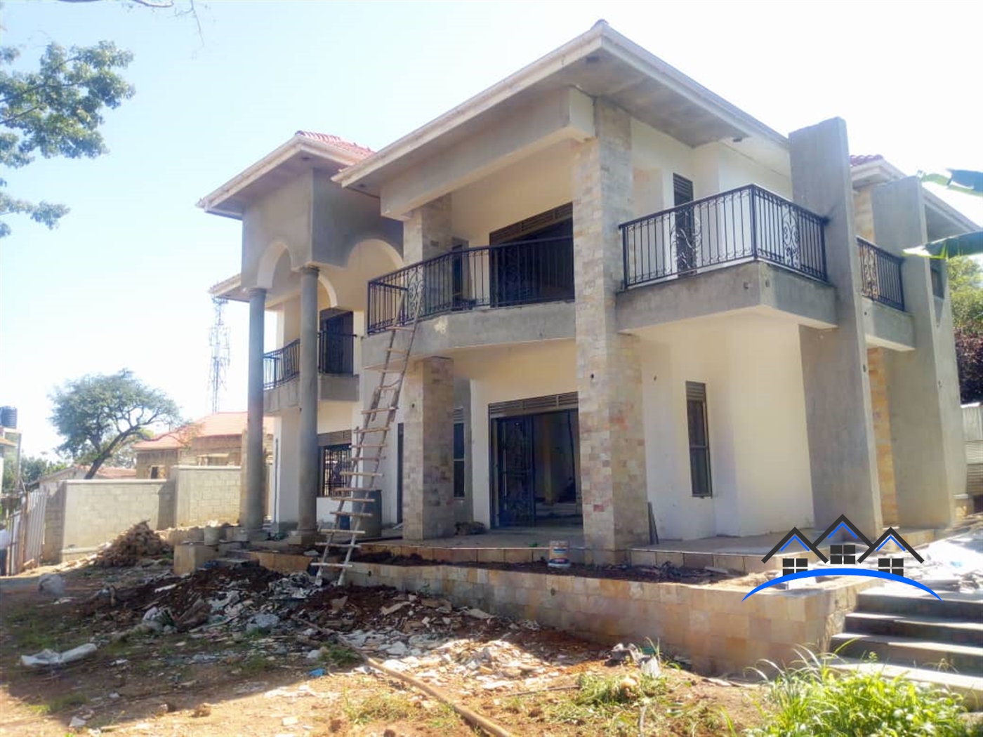 Storeyed house for sale in Munyonyo Kampala